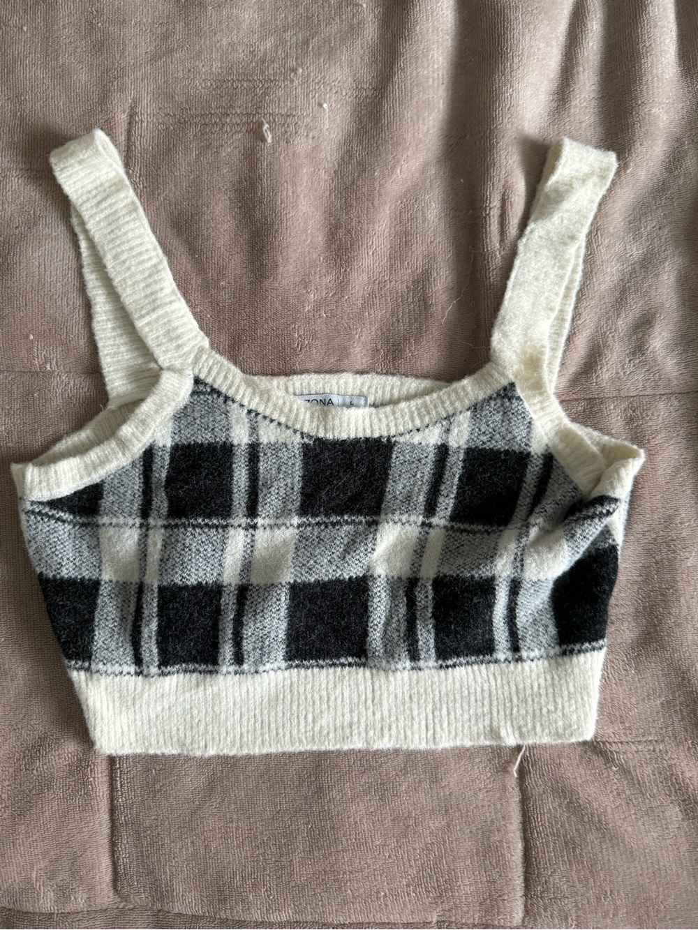 Arizona Jean Company Cream & Black Plaid Cropped Tank